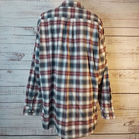 Men's Button Up Long Sleeve Dress Shirt - Picture 4 of 11